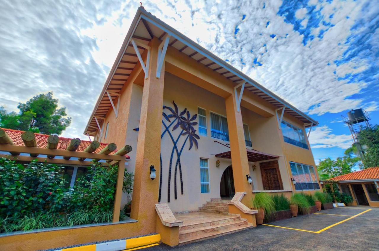 No 5 Boutique Hotel Limited Entebbe Kültér fotó