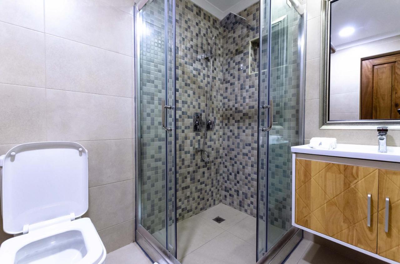 No 5 Boutique Hotel Limited Entebbe Kültér fotó